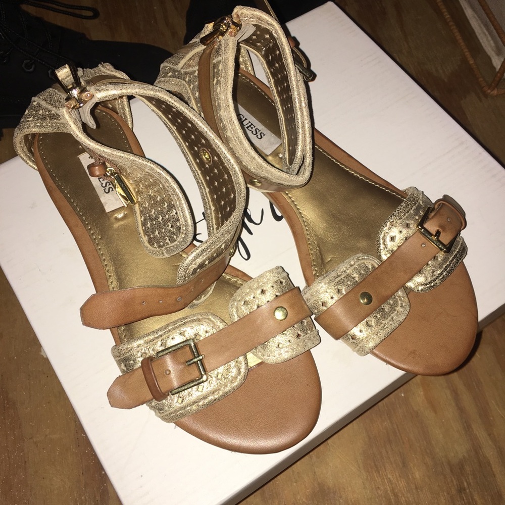 Guess sandals